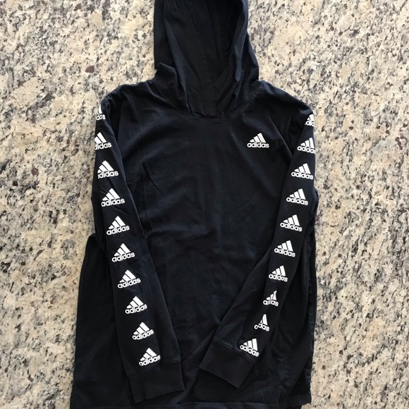Big Boys Adidas long sleeved hooded shirt size Large